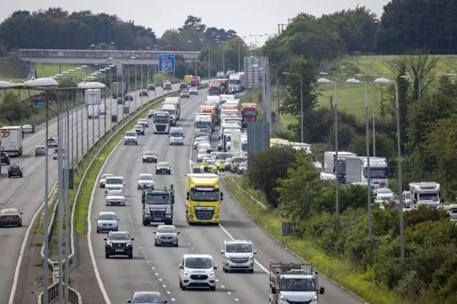 Drivers must carry three documents in cars 